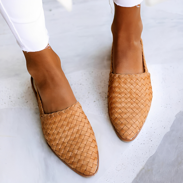 Cassidy Pavilion Slingback Flats – Beige