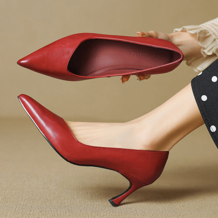 Pippa Starling Elegant Pumps by Doramela