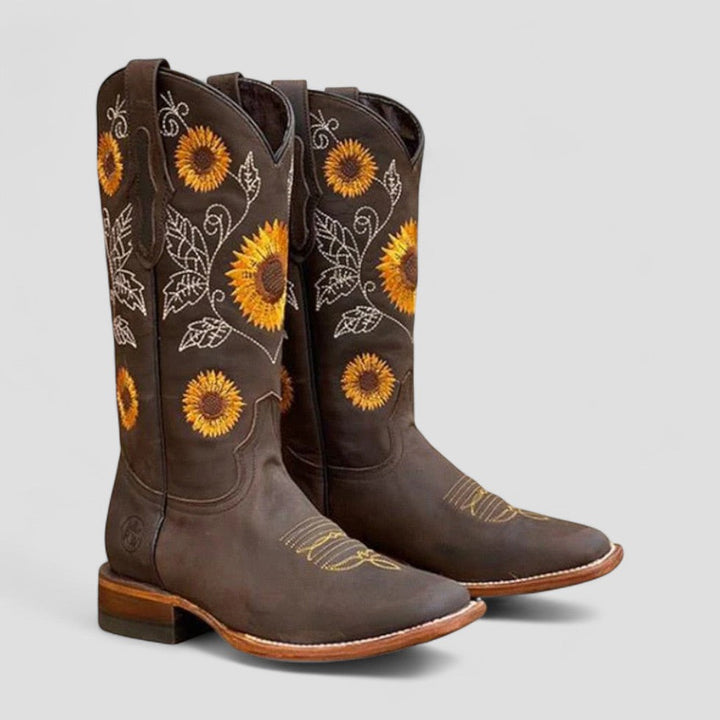 Camryn Veranda Western Ankle Boots – Dark Brown