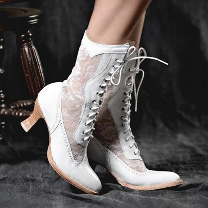 Harlow Gardenia Ankle Boots – White