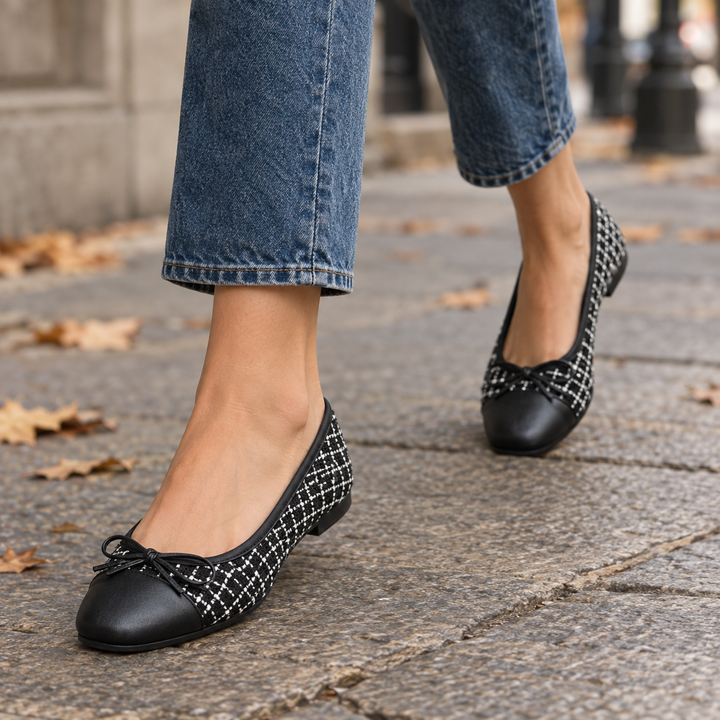 Blair Lantern Ballet Flats – Black