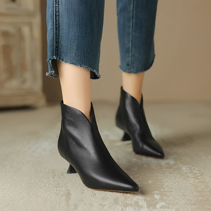 Harper Peony Ankle Boots – Black