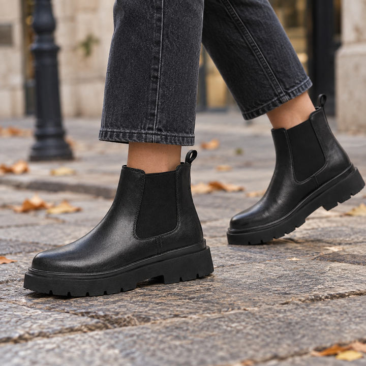 Parker Gardenia Chelsea Ankle Boots – Black